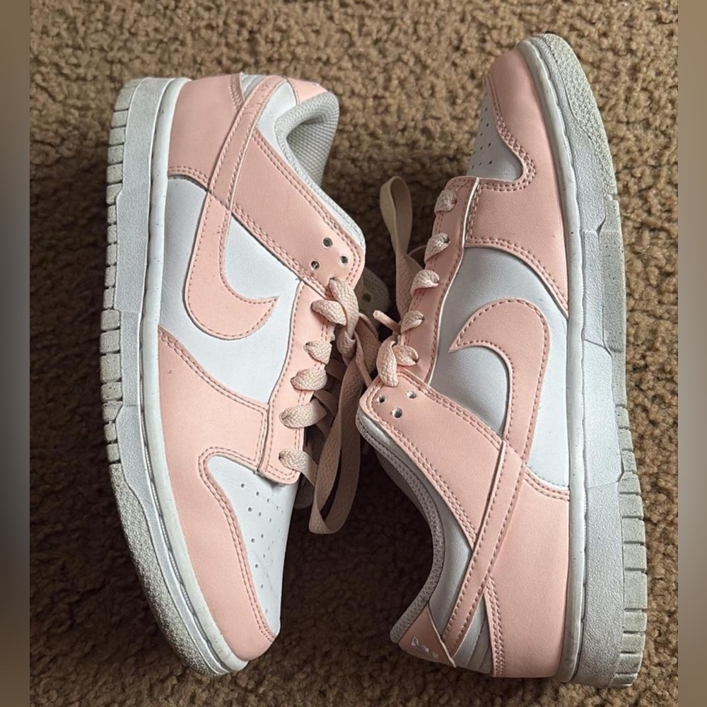 nike dunks - Picture 2 of 2